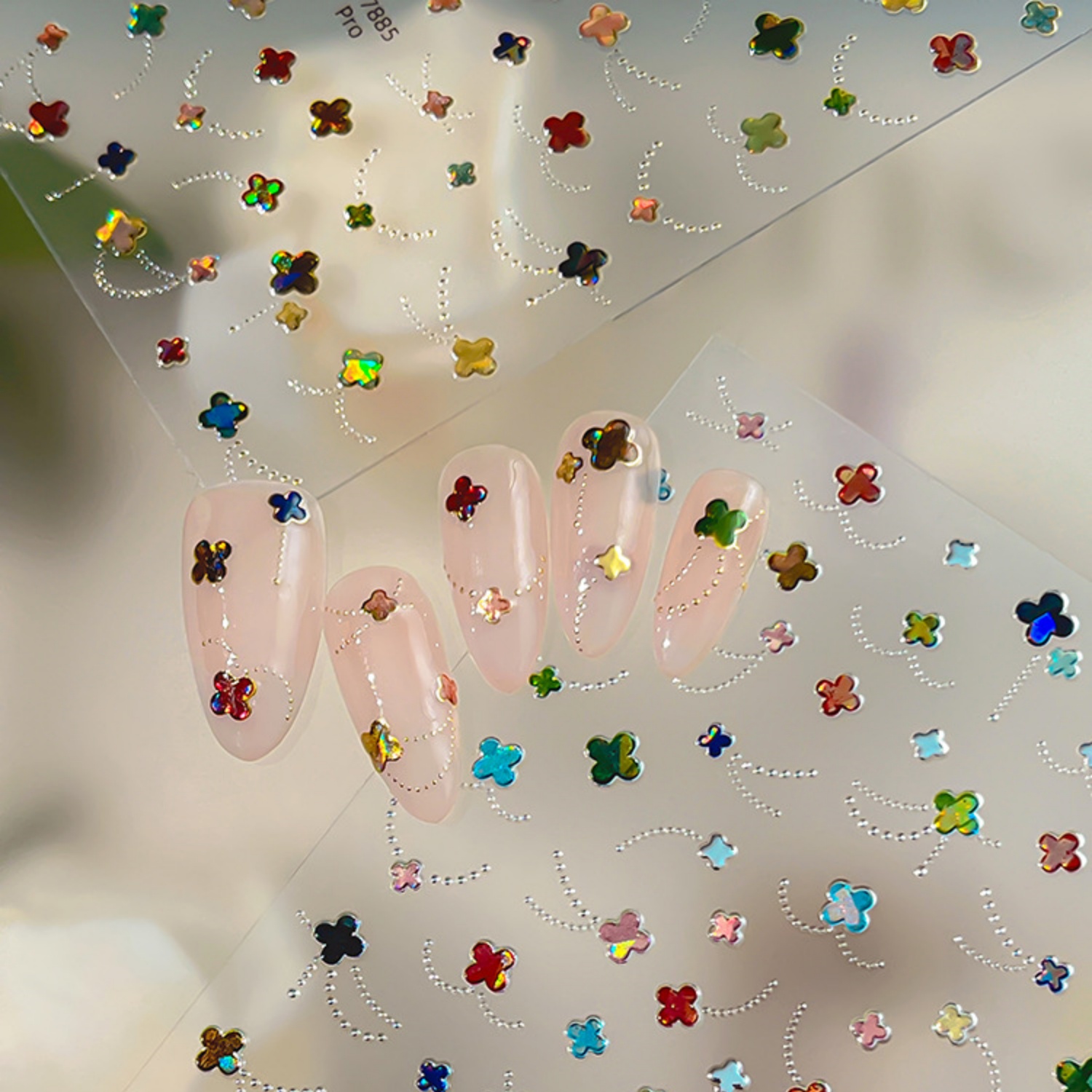 Colorful Holographic Four Leaf - Nail Art Zelda ulasan dan harga